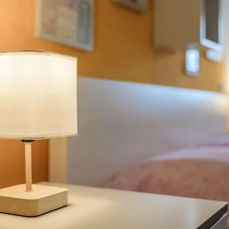 The Youth House Near Downtown & Hesperia Hospital Appartamento Modena