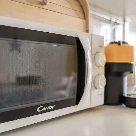 The Youth House Near Downtown & Hesperia Hospital Apartamento