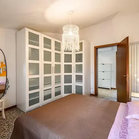 The Youth House Near Downtown & Hesperia Hospital Apartment *